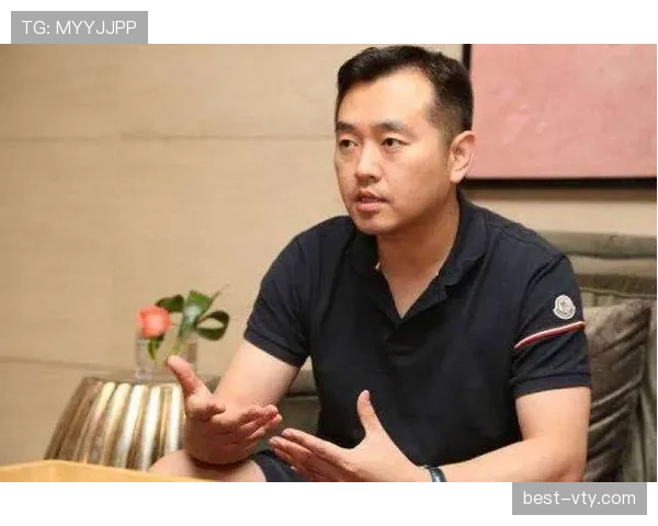 孔令辉当年住酒店连拖鞋都要自带，现在住套房连浴室都懒得进