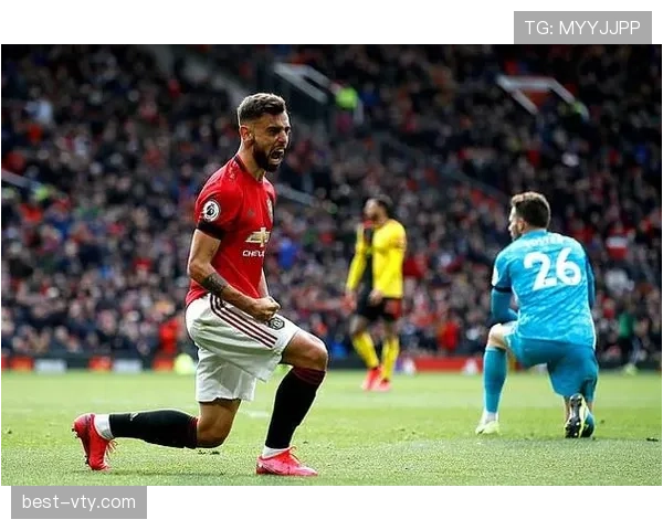 点球时门将提前离线，为何有时不判重罚？